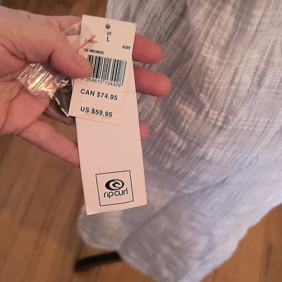 RIP Curl Cream Maxi dress. 100% Cotton. Size large. New With Tag. - Picture 4 of 7